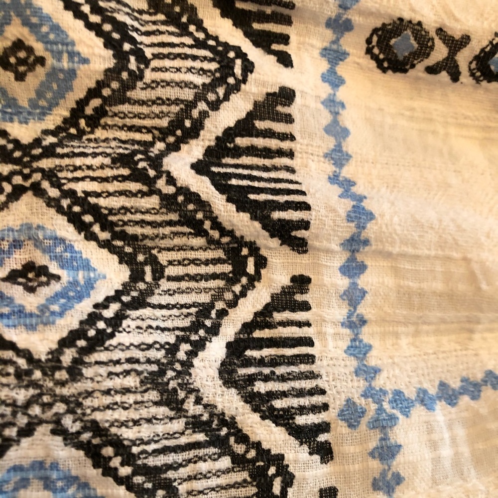 Patterned Tassel String Tunic - Picture 2 of 4